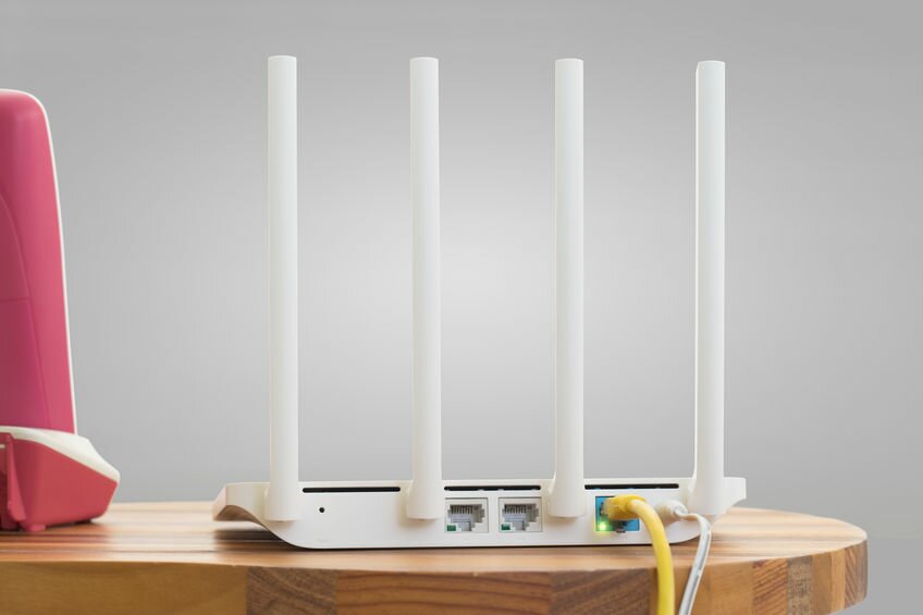 router blanco de alta velocidad